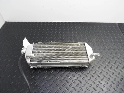 00 01 SUZUKI DRZ 400E DRZ 400 OEM RIGHT RADIATOR RAD 17710-29F00 - Image 1 of 4
