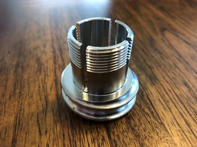 VINTAGE BMW NEW SPRING HOLDER CLAMPING PART R51/3-R68  - Image 1 of 2