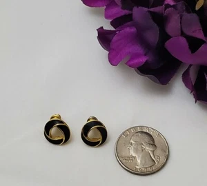 VTG Trifari Gold Tone Black Mini Enamel Swirl Earrings 70's To Early 80's. - Picture 1 of 3