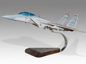 McDonnell Douglas F-15 USAF Kadena ZZ Desk Wood Aircraft Model Small Scale 1/72 - Picture 1 of 13
