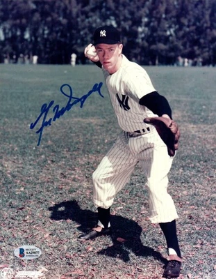 Фотография Gil McDougald с автографом 8X10 Yankees винтажная метательная поза BAS - Изображение 1 из 2