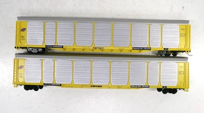 (2) N scale Chicago & North Western auto carriers (lot 8967) - Image 1 of 4