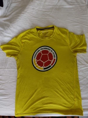 Camiseta Federación Colombiana de Fútbol Hombre Adidas Copa América Amarilla Foto 1 de 4