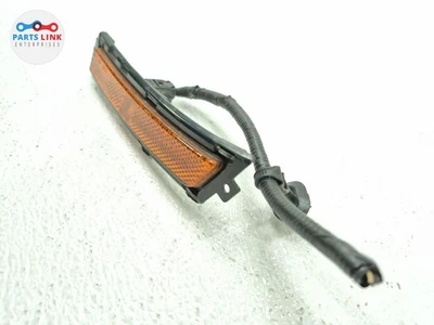 Правосторонний габаритный фонарь 2020–23 Land Rover Defender 110 оранжевый L663 в сборе - Изображение 1 из 4