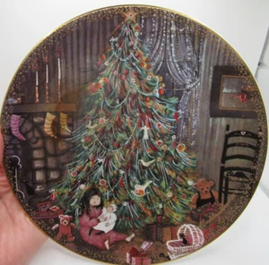 CHRISTMAS EVE collector plate P BUCKLEY MOSS Christmas 1990 CHRISTMAS TREE - Picture 1 of 7