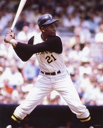 ROBERTO CLEMENTE 1969 PITTSBURGH PIRATES 8X10 PHOTO - Image 1 of 1