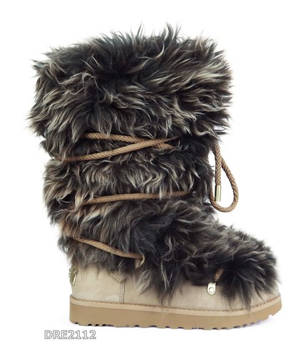 Stivali UGG Classic Posh corti Beachwood scamosciati pelliccia donna taglia 6 *NUOVI*