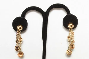 St John Knits Gold Crystal 3 tiered drop dangle push post Earrings MSRP$ 250 - Imagen 1 de 4