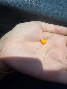 3D Heart Shaped Hot Cheeto - Picture 1 of 2