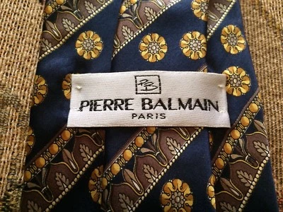 Gravata vintage Pierre Balmain Paris 60” medalhão flor azul ouro seda Itália excelente estado usado - Imagem 1 de 4