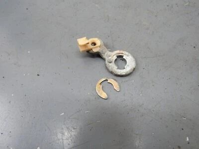 Clip de cilindro de bloqueo de manija de puerta Honda Prelude 1997-2001 OEM Foto 1 de 4