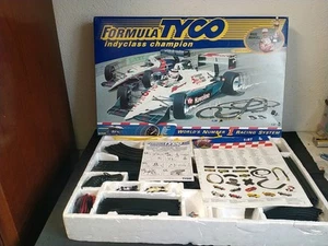 Ancien Tyco HO circuit électrique 11.3 Mètres GRAND PRIX Mansell Indyclass - Imagen 1 de 20