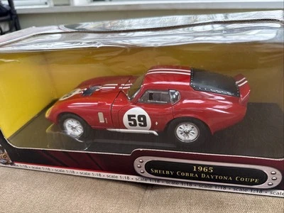 Road Deluxe Signature 1/18 Scale Diecast - 1965 Shelby Cobra Daytona Coupe NEW - Image 1 of 4