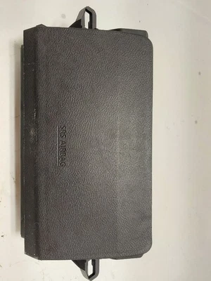 Передняя нижняя левая коленная подушка безопасности водителя Nissan ROGUE 2021-2025 годов выпуска сделано в США  - Изображение 1 из 4