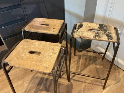 Vintage Remploy Wissenschaft Hocker x 3  - Bild 1 von 4