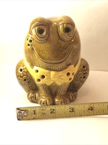 Vintage Ceramic FROG Flower Frog Planter Cartoon Kids Fun Cute Smile - Picture 1 of 10