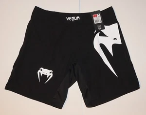 Venum Light 5.0 Fight short – Black / White Men’s Size Medium - Picture 1 of 9