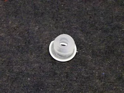 Ojal de varilla de bloqueo de puerta genuino 32215GSST 1999 para BMW 540i 1994-1995, 1997-2003 Foto 1 de 2