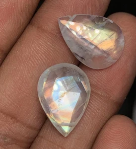 AAAAAA Qualità Arcobaleno Pietra di Luna Pera Briolette Multi Fuoco Coppia Taglio Rosa 13x18MM - Foto 1 di 20