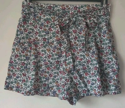 J. CREW Liberty London Margaret Annie Estampado Corto Plisado Talla 4 **Ver Des** Foto 1 de 4