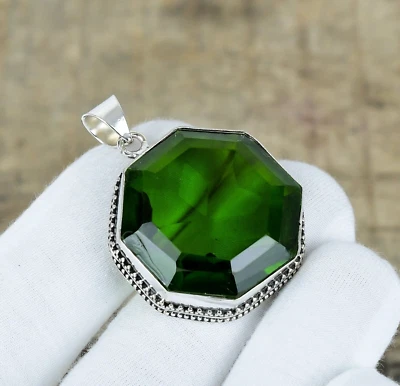 Verde Tormalina Gemma 925 Argento Sterling Ottagono Ciondolo Per Pasqua Regali - Immagine 1 di 4