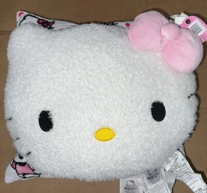 HELLO KITTY 2 PACK DECORATIVE PILLOWS WHITE Face Shape & Pattern NEW! - Picture 1 of 2