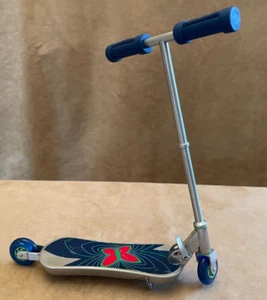 American Girl Butterfly Scooter Lindsey 2001 18" Doll Accessory GOTY vintage - Picture 1 of 5