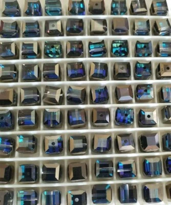 Swarovski Crystal 5601 6mm cube beads, Bermuda Blue (6pcs) - Image 1 of 3