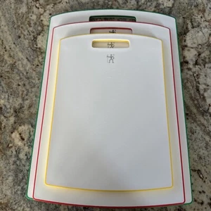 HENCKELS 3-pc Plastic Cutting Board Set Pre-owned - Picture 1 of 2