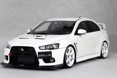 1/18 Mitsubishi Lancer Evolution X (CZ4A) Blanco Mitsubishi Lancer Encendido Foto 1 de 4