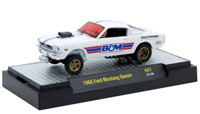 FORD Mustang Gasser - 1966 - B&M weiss - M2 1:64 - Bild 1 von 4