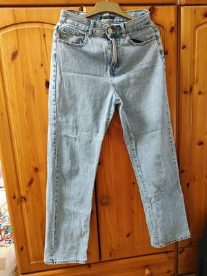 Ladies Denim Stonewash Jeans Size 12 - Image 1 of 4