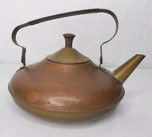 Vintage Teapot Kettle Copper Wrapped Handle Made In Holland Patina Mid Century  - Picture 1 of 14
