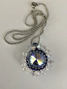 Handcrafted Beaded Bezel Swarovski Rivoli Crystal Flower Pendant - Bild 1 von 4
