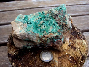 Beautiful Malachite with Pyrite Elba Italy Healing Stone 640g - Picture 1 of 4