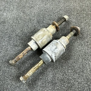 Freshwater Mercury 2.5L 200hp V6 2 Stroke Top Solid Motor Mounts 78687 77326 - Bild 1 von 3