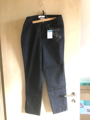 stylische Hose schwarz mit Strass  Gr. 42 auch als Stiefelhose - Bild 1 von 4