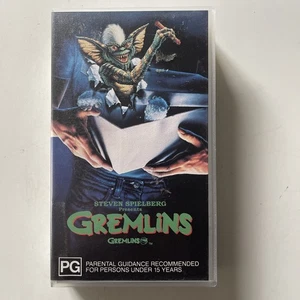Gremlins (VHS, 1984) Horror Movie 2000 Release - Picture 1 of 5