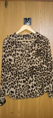 Nella Fantasia Womens Long Sleeve Button Up Blouse Size Medium Sheer Leopard... - Immagine 1 di 4