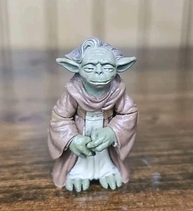 Figura de acción suelta de colección Star Wars Saga 2003 Jedi Master High Council Yaddle  - Imagen 1 de 5