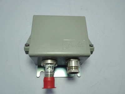 Danfoss EMP2 Pressure Transmitter 084G2116 0...160 bar - Image 1 of 4