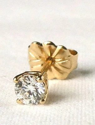 Pendiente de diamante natural único de oro de 14k redondo de 3,3 mm aprox. 15 quilates Foto 1 de 4