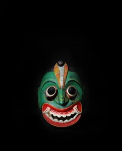 Sri Lankan 4 inch Handcrafted Traditional Wooden Mask – Naga Cobra Snake Motif - Picture 1 of 1