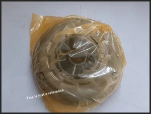 4120024050  GENUINE Disc & Clutch Cover Ass'y For Hyundai Veloster  (2018~2020) - Picture 1 of 2