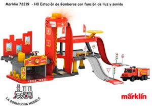 VT72219- Märklin  H0 72219 Estación de Bomberos con función de luz y sonido - NU - Foto 1 di 1