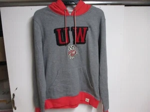 WISCONSIN BADGERS (FANATICS) MENS HOODED SWEATSHIRT (SM) NWT VINTAGE LOGO RARE! - Picture 1 of 5