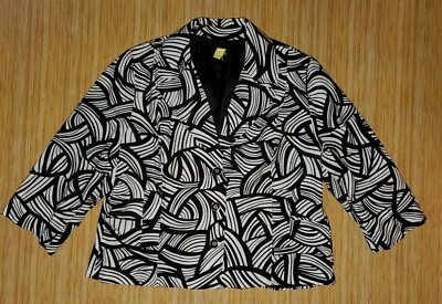 Blazer/chaqueta forrada con estampado blanco y negro Rafaella mujer mangas 3/4 2X usada Foto 1 de 4