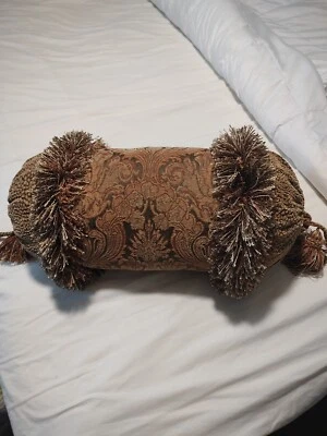 Almohada decorativa--Almohada enrollable  Foto 1 de 4