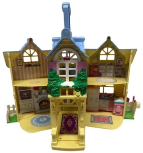 Vintage 2000 Fisher Price Loving Family Sweet Streets Country Cottage Fold Carry - Picture 1 of 11