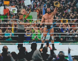 Drew Mcintyre **HAND SIGNED** 8x10 photo ~ AUTOGRAPHED - WWE / WM40 - Picture 1 of 1